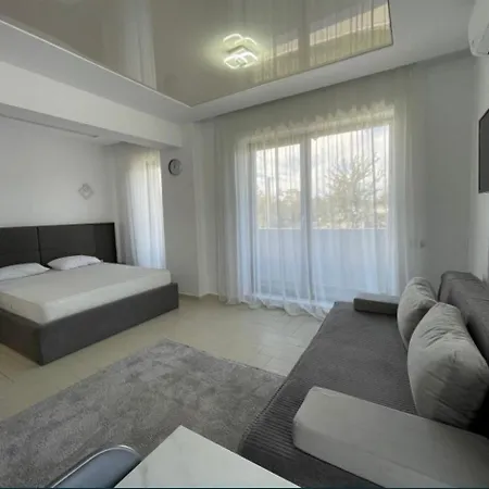 Sunrise Apartment